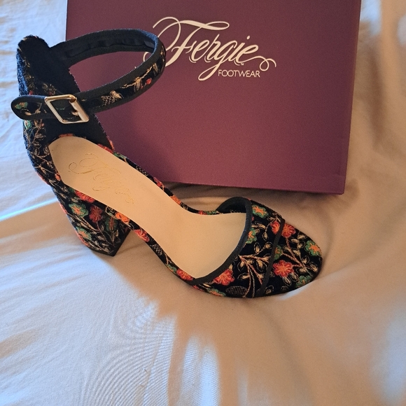 Fergie Footwear, 11M, Black - Picture 8 of 9